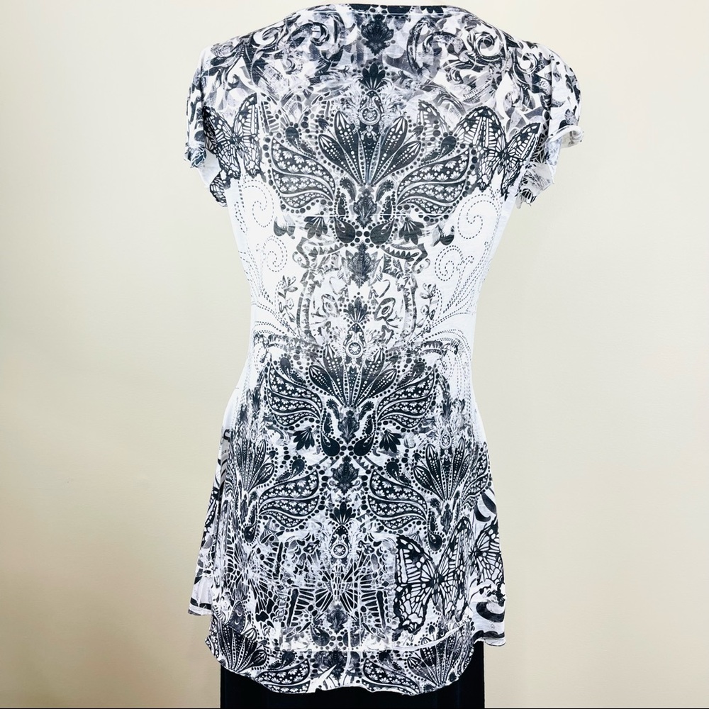 APT 9 blouse MODERN Striking FLORAL V NECK silky sheen LONGER LENTGH feminine - Picture 3 of 12